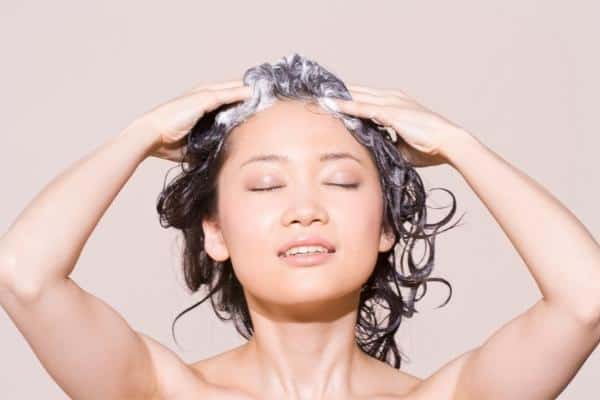 Common Mistakes We Do while Shampooing