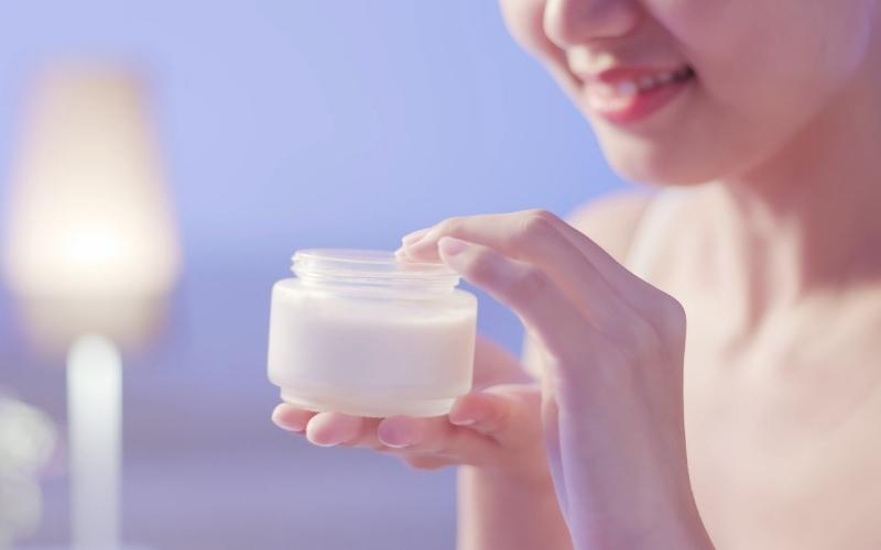Is Night Cream Good for Oily Skin